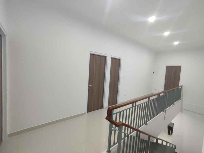 dijual rumah cinere estate blok a