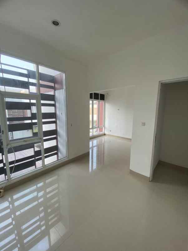 dijual rumah ciputat timur