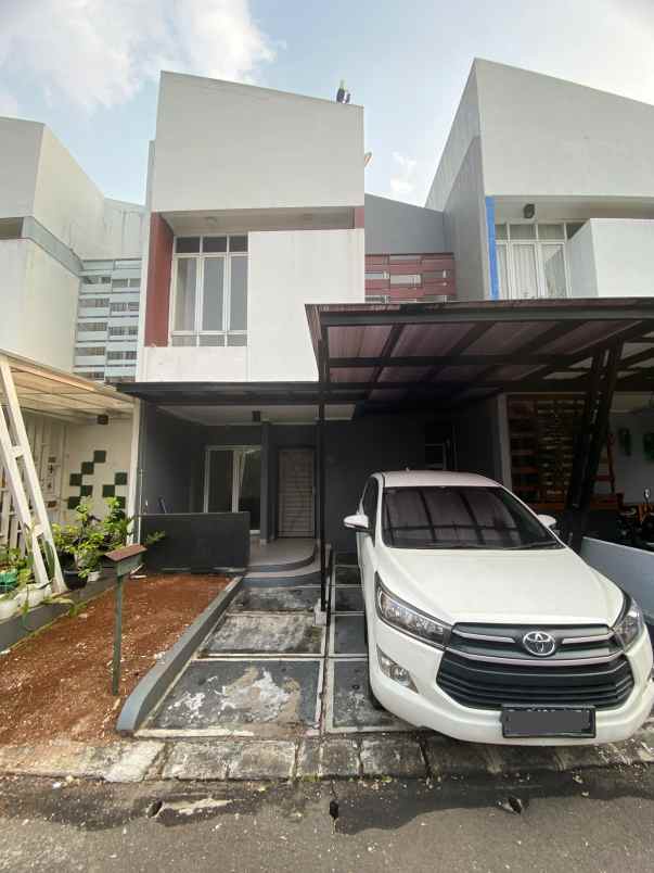 dijual rumah ciputat timur