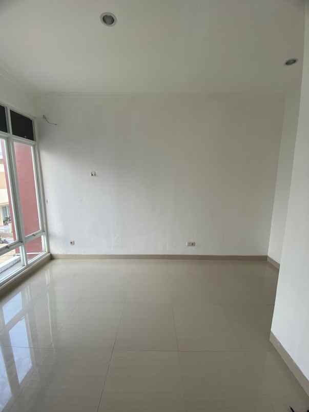 dijual rumah ciputat timur