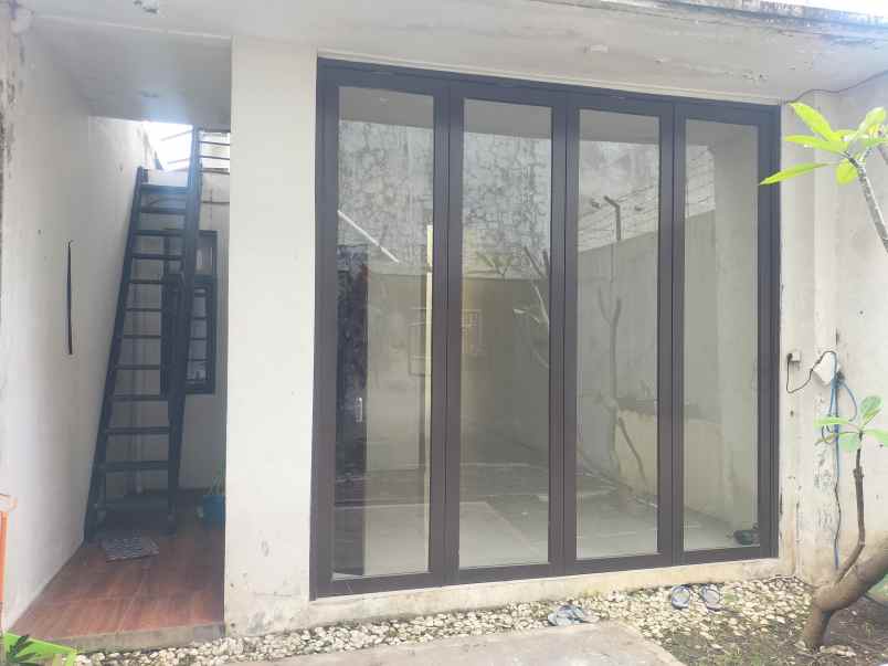 dijual rumah cisaranten kulon