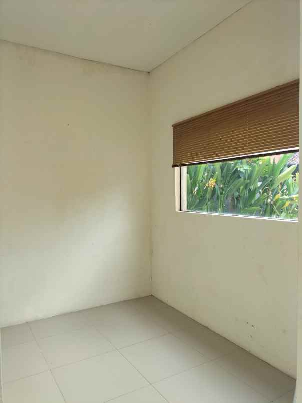 dijual rumah cisaranten kulon