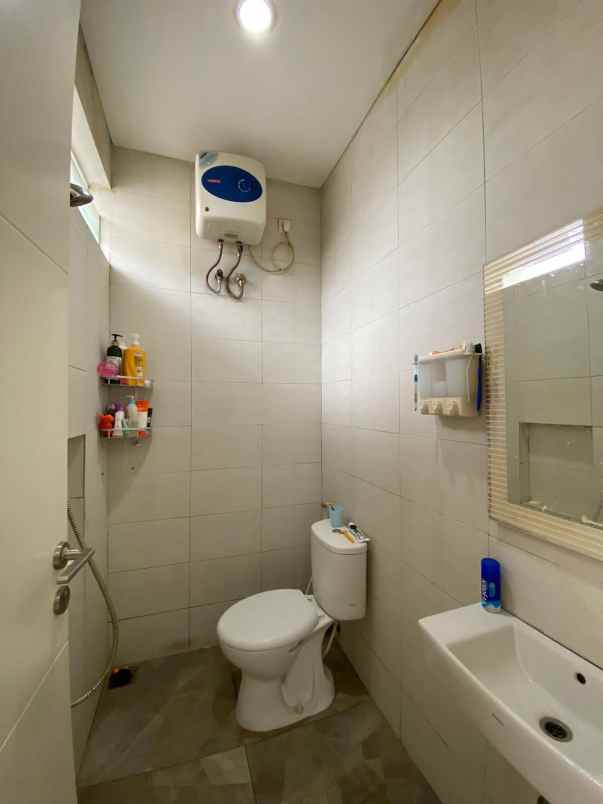 dijual rumah citraland