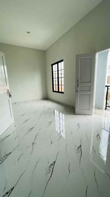 dijual rumah classic modern mewah