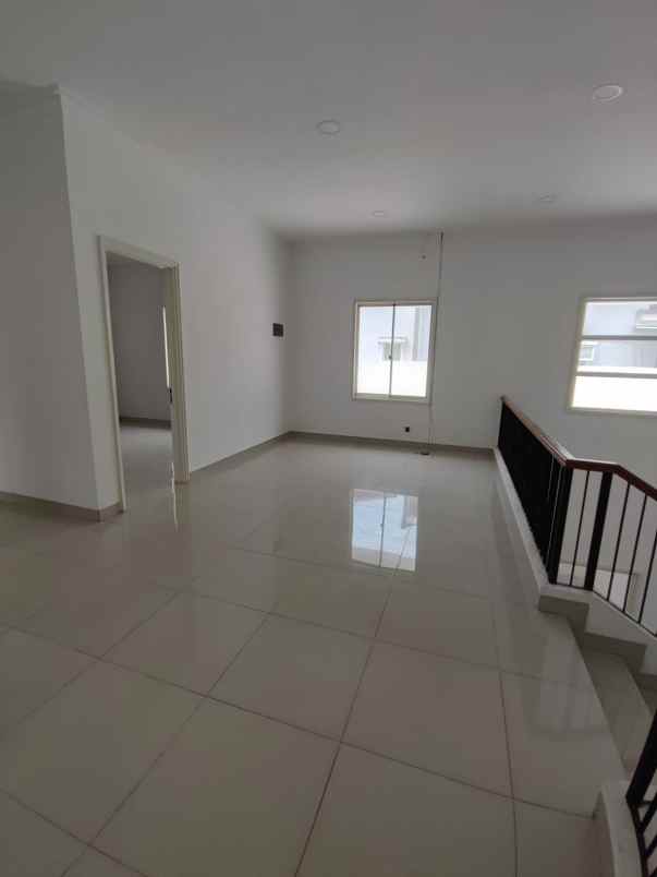 dijual rumah cluster aquamarine phg