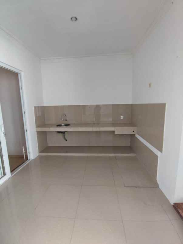 dijual rumah cluster aquamarine phg