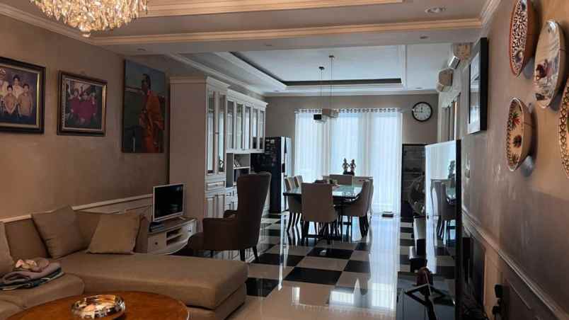 dijual rumah cluster dbanyan jgc