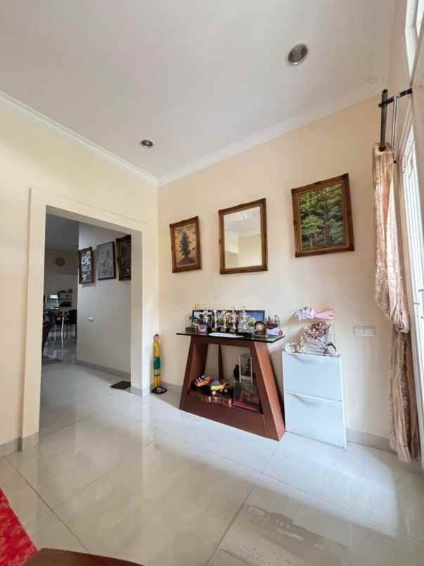 dijual rumah cluster emerald phg gading