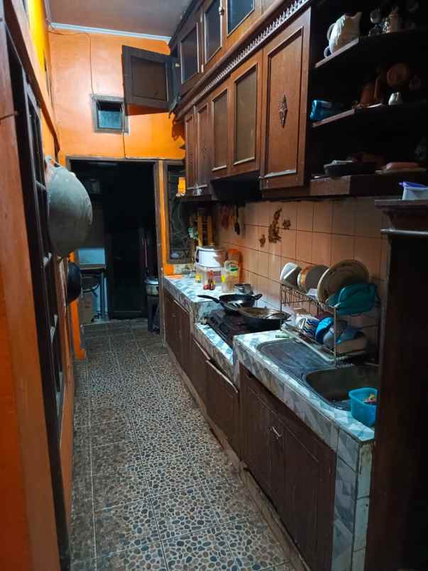 dijual rumah cluster taman pesona