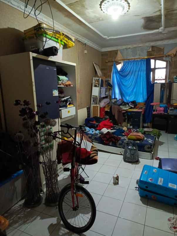 dijual rumah cluster taman pesona