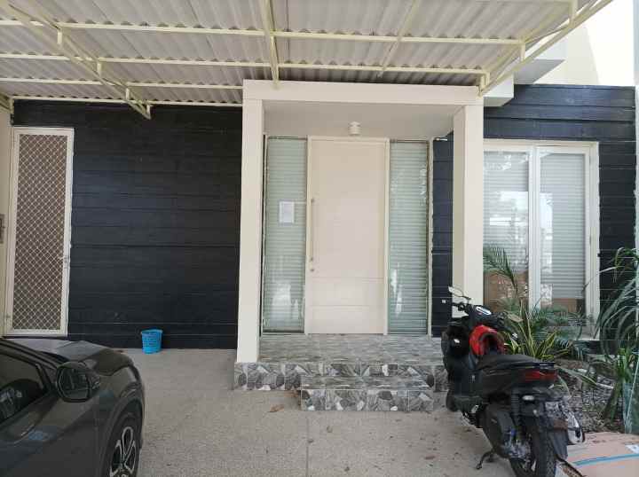 dijual rumah crystal golf citraland