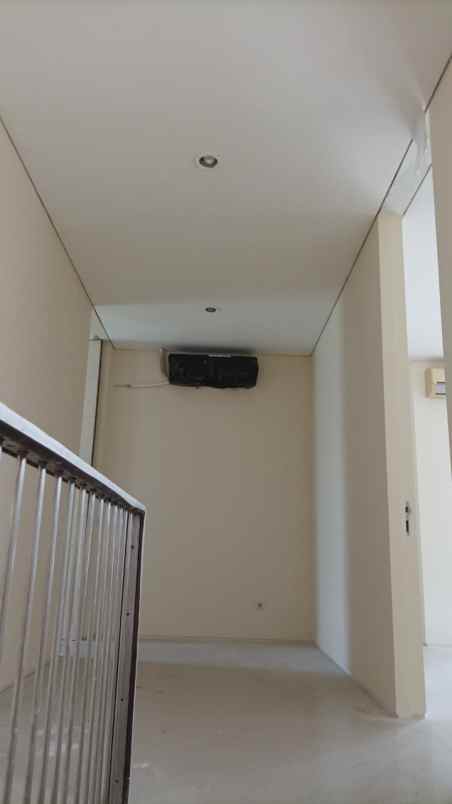 dijual rumah crystal golf citraland