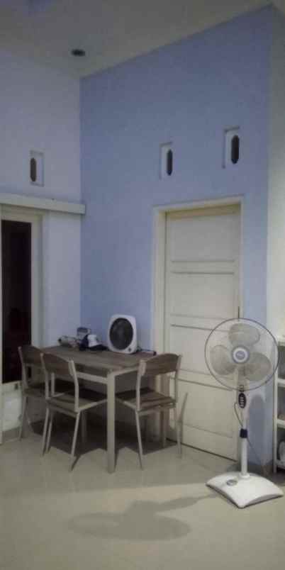 dijual rumah dalam perumahan di colomadu karanganyar