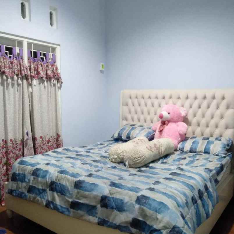 dijual rumah dalam perumahan di colomadu karanganyar