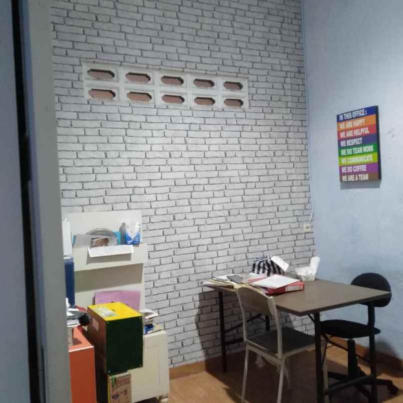 dijual rumah dalam perumahan di colomadu karanganyar