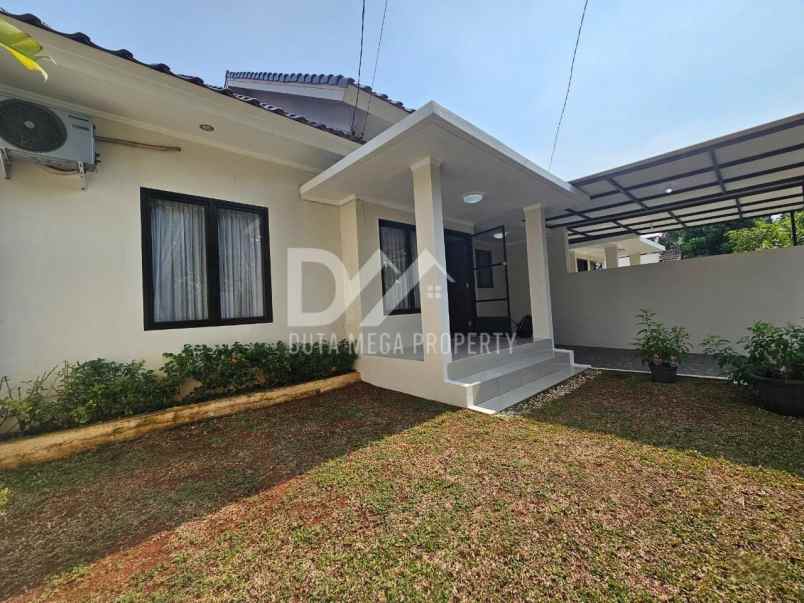 dijual rumah dengan halaman di graha raya bintaro