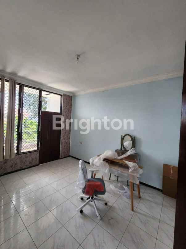 dijual rumah dharmahusada