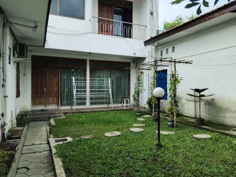dijual rumah di manahan solo