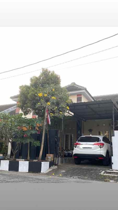 dijual rumah di perum klipang green semarang