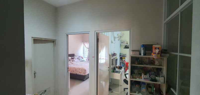 dijual rumah gading griya lestari