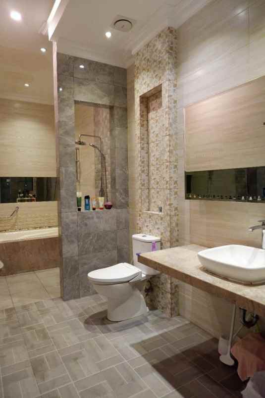 dijual rumah gading indah regency