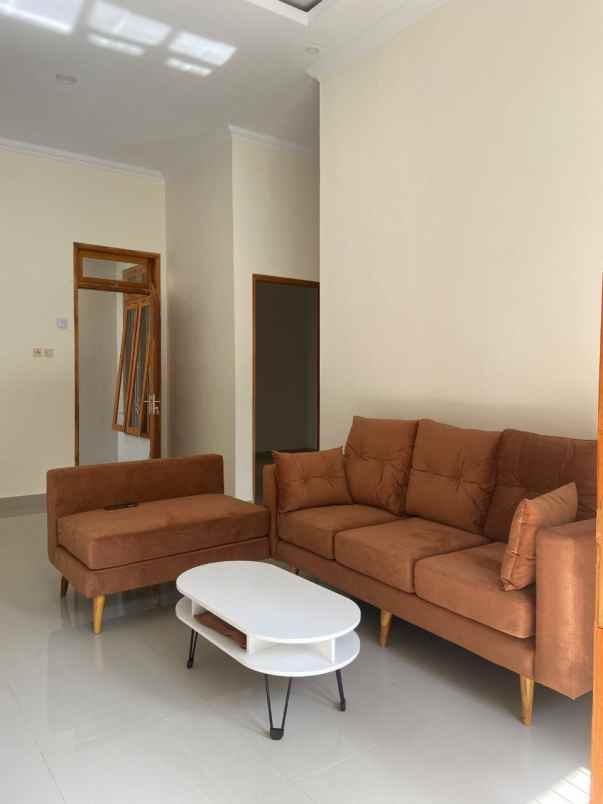 dijual rumah gotakan panjatan