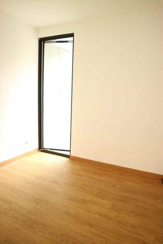 dijual rumah graha green garden dian istana