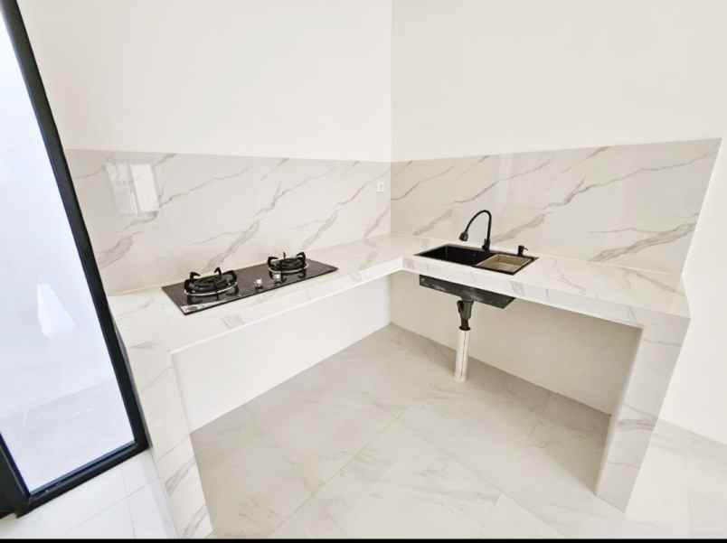 dijual rumah harapan indah pejuang