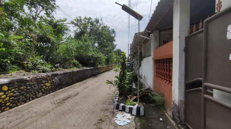dijual rumah hitung tanah darmo indah selatan