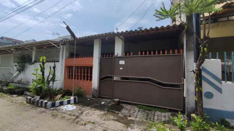dijual rumah hitung tanah darmo indah selatan