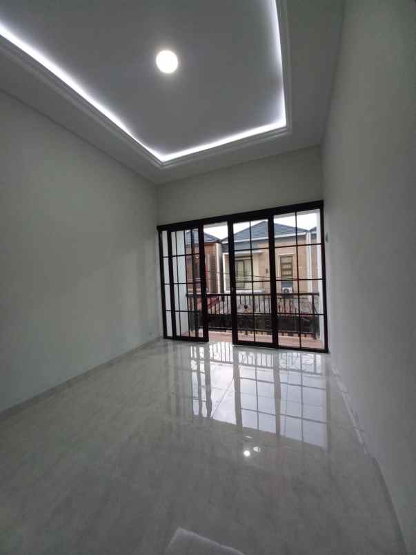 dijual rumah jalan h kocen