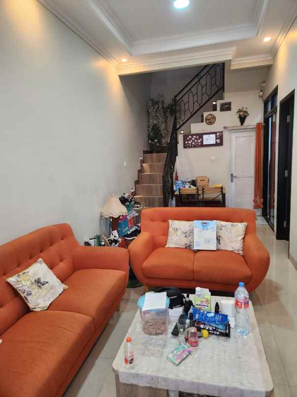 dijual rumah jalan m kahfi 2 jagakarsa