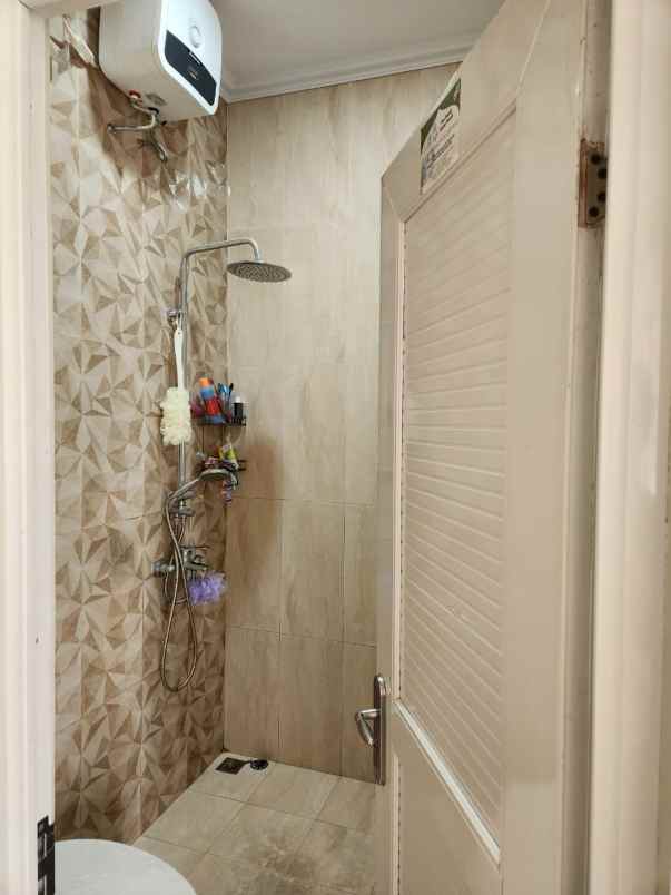 dijual rumah jalan m kahfi 2 jagakarsa