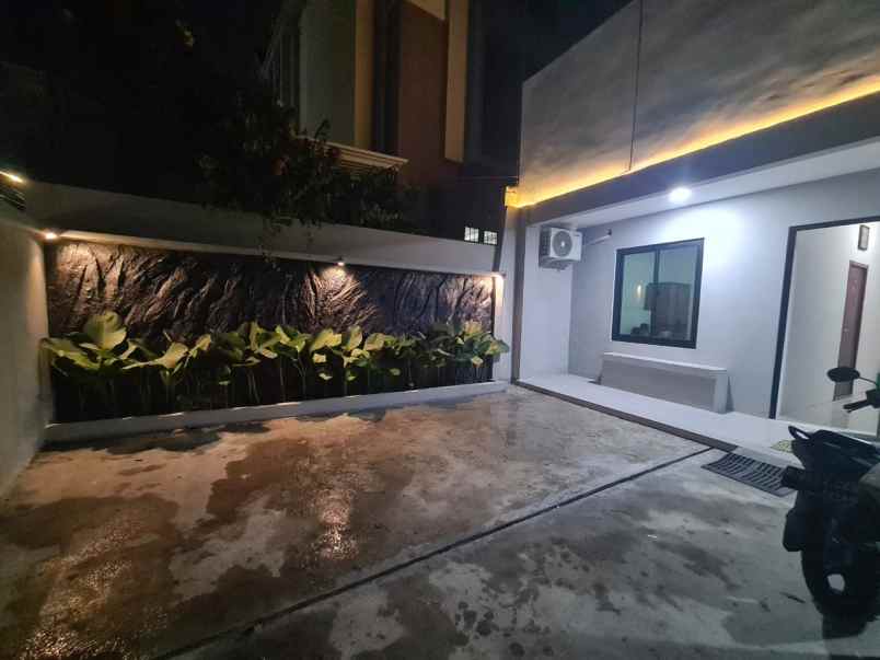 dijual rumah jalan mampang prapatan