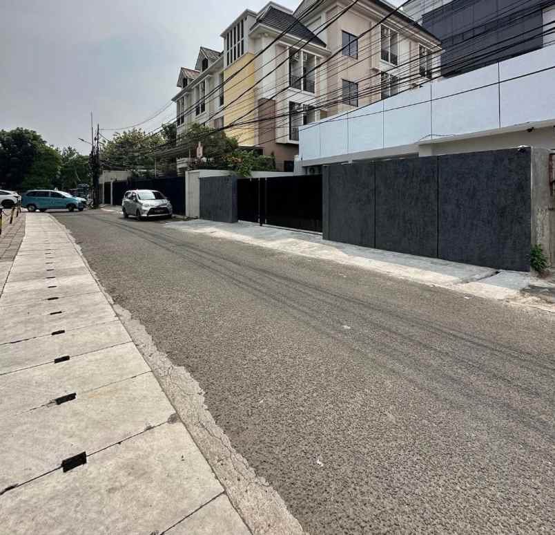 dijual rumah jalan mampang prapatan