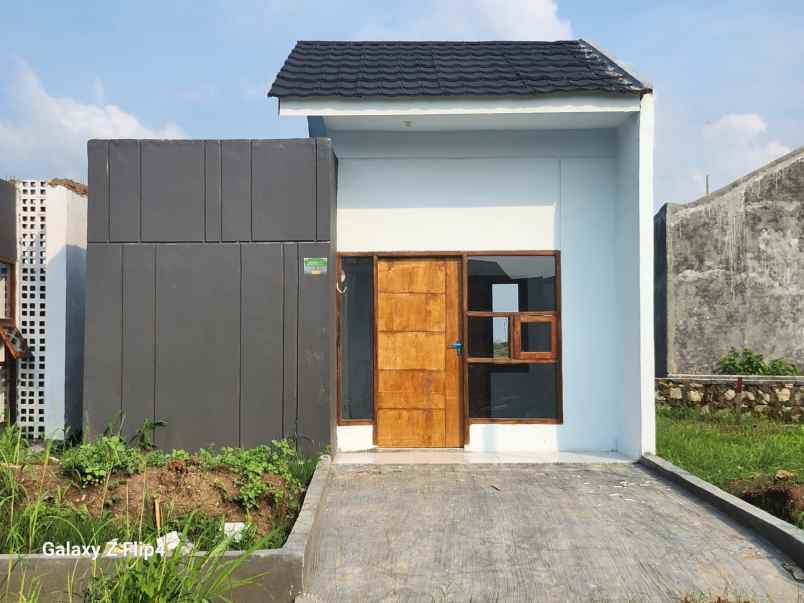 dijual rumah jalan pahlawan tengah tani