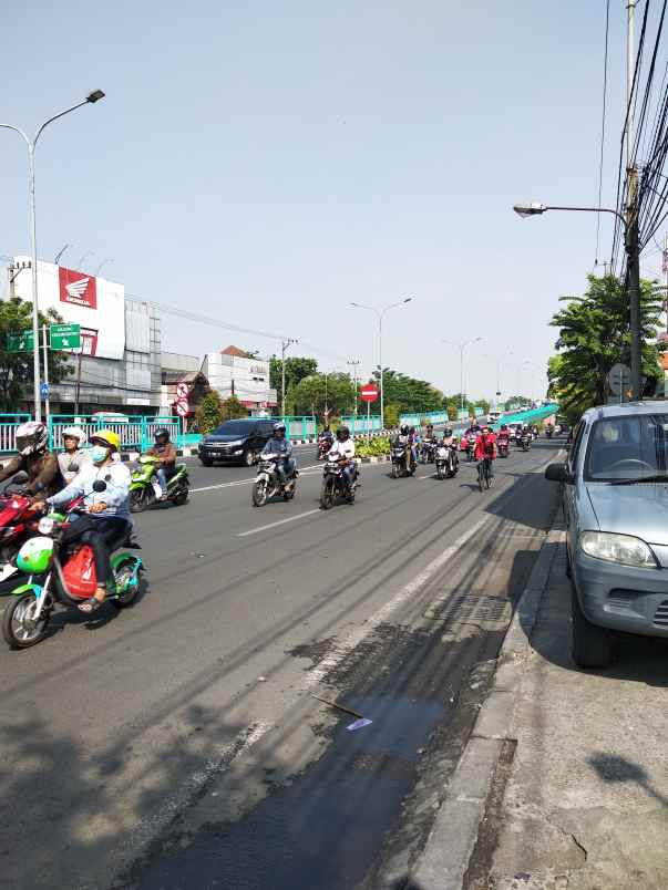 dijual rumah jalan raya diponegoro