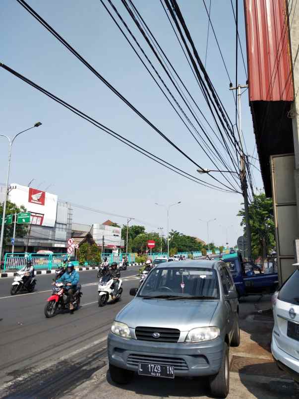 dijual rumah jalan raya diponegoro