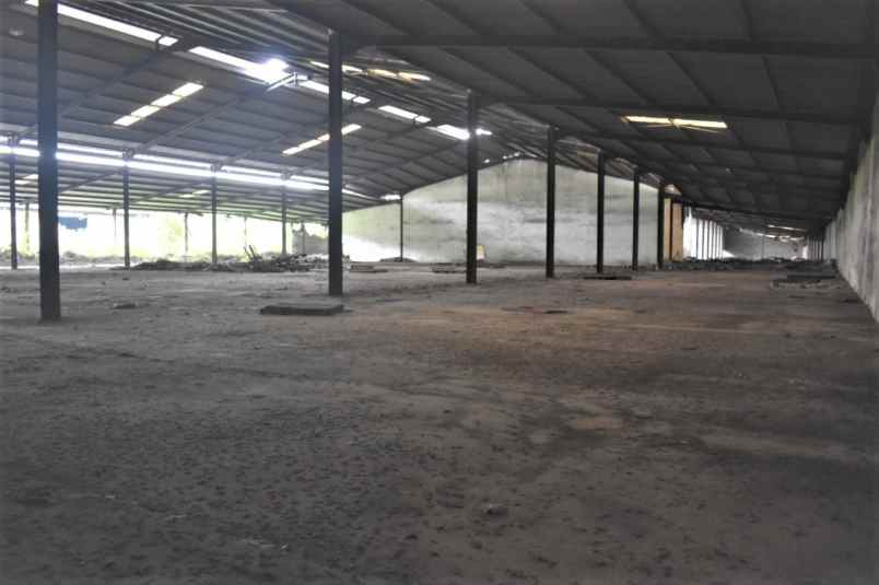 dijual rumah jalan raya kaliabang