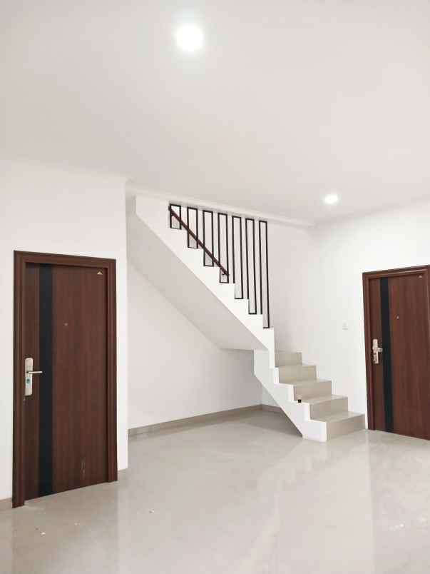 dijual rumah jalan setia mekar tambun