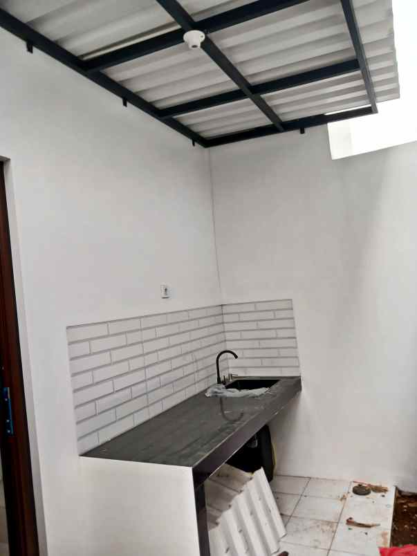 dijual rumah jalan setia mekar tambun