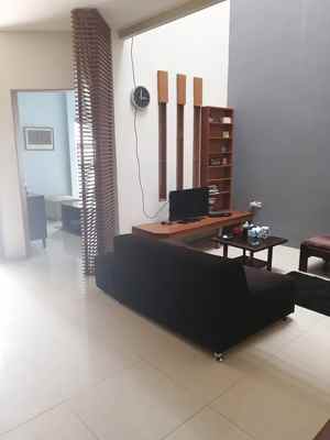 dijual rumah jalan sukajadi atas gg