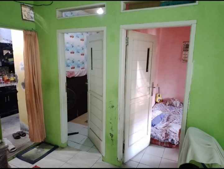 dijual rumah jalan taman kopassus