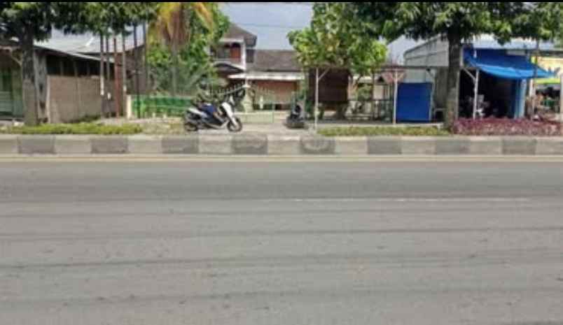 dijual rumah jalan yos sudarso