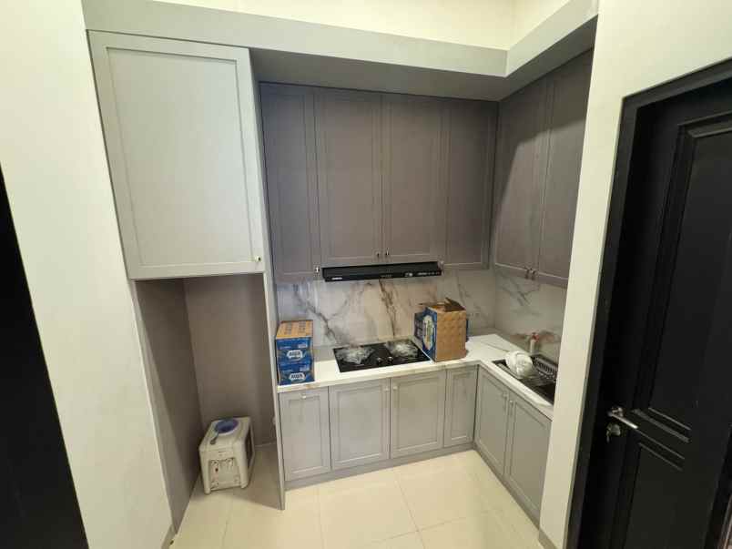 dijual rumah janur hijau 1 serpong