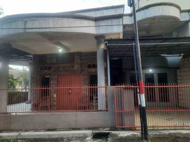 dijual rumah jatiwaringin asri bekasi
