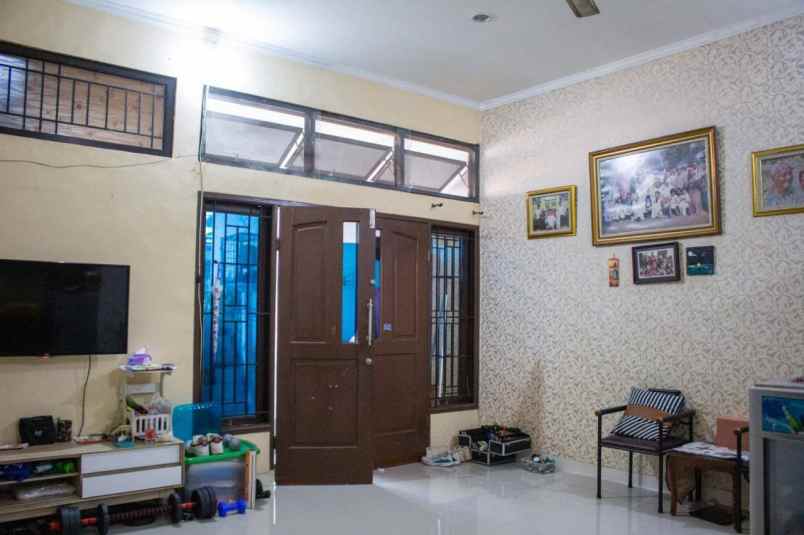 dijual rumah jl bendungan hilir