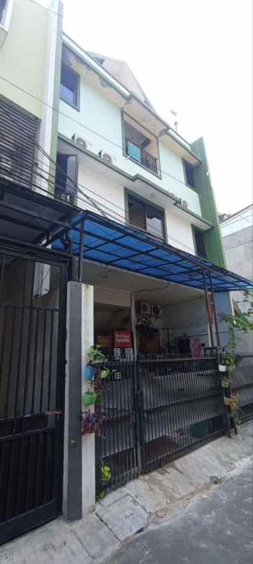 dijual rumah jl bendungan hilir