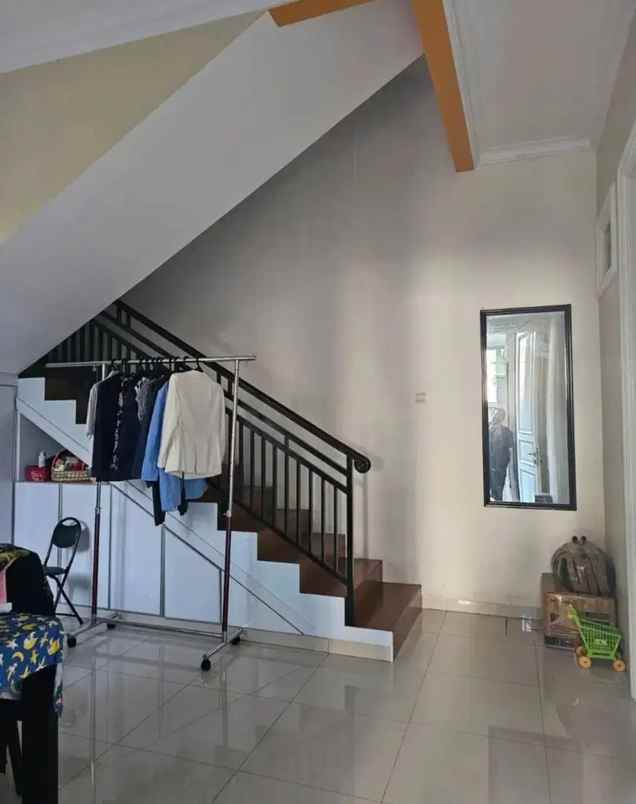 dijual rumah jl cakra wijaya cipinang