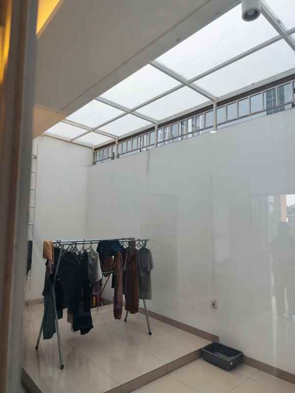 dijual rumah jl cicaranten kulon